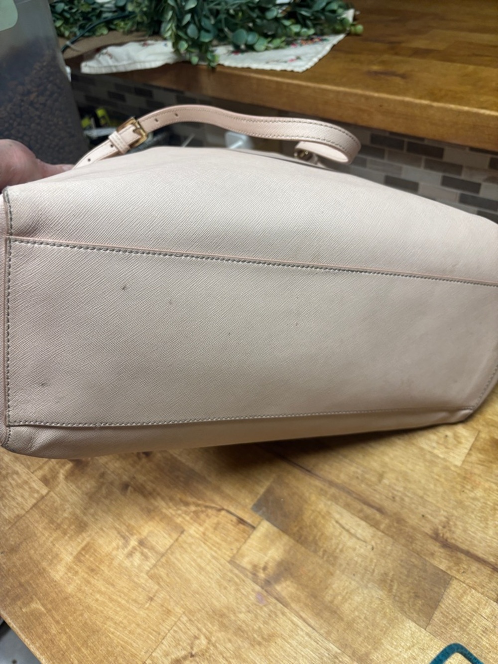 Tory Burch large Blush Leather Tote with Gold Logo   see video - Picture 9 of 17